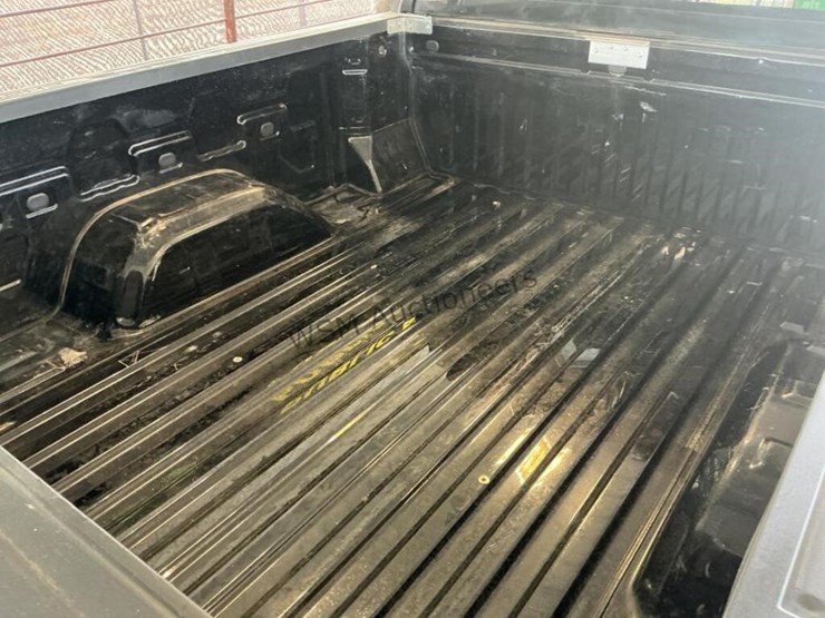2019-chevrolet-silverado-1500-image-9