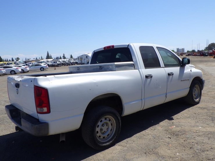 2006-dodge-ram-1500-image-3