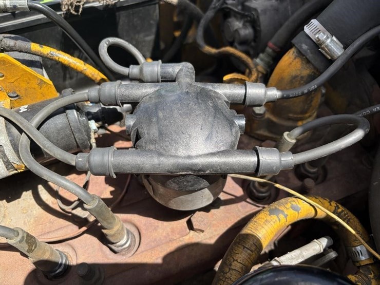 caterpillar-t40b-image-33
