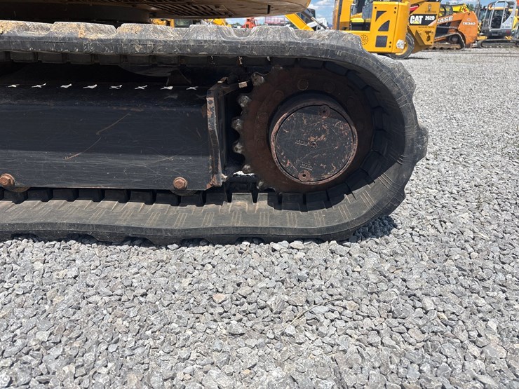 caterpillar-305e2-cr-image-6