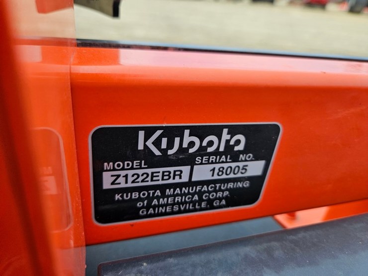 kubota-z122e-image-23