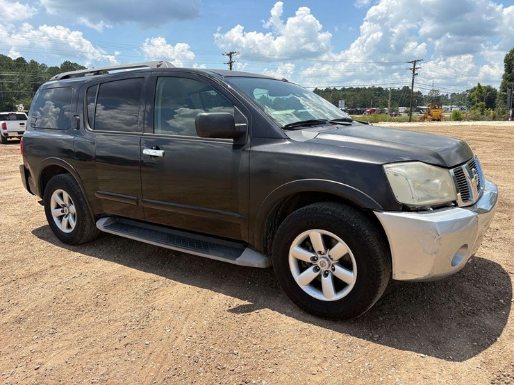 2015-nissan-armada-image-4