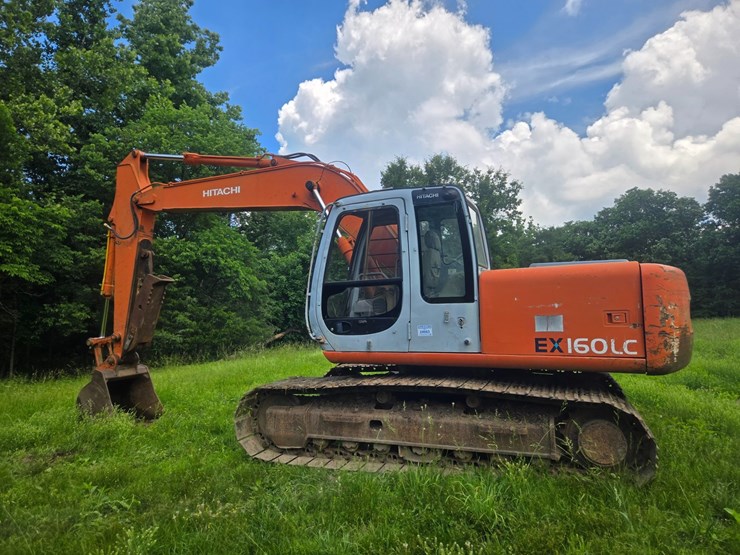 hitachi-ex160-lc-image-8