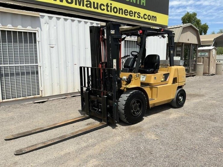 caterpillar-dp40kl-image-2