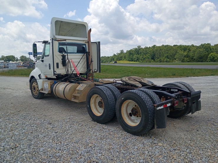 2016-international-prostar-image-5