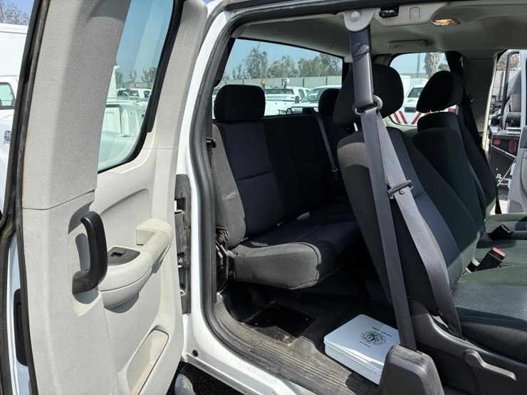 2012-gmc-2500hd-image-17