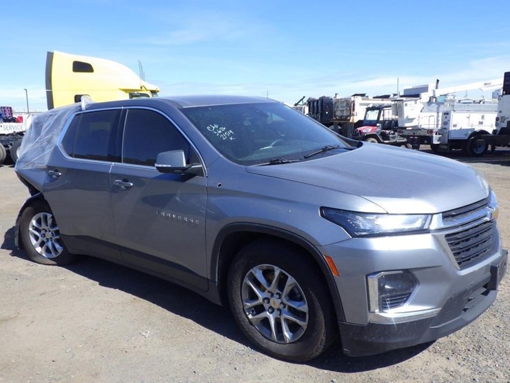 2023-chevrolet-traverse-image-3