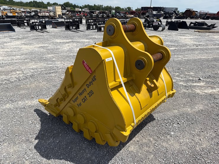 caterpillar-320-image-4
