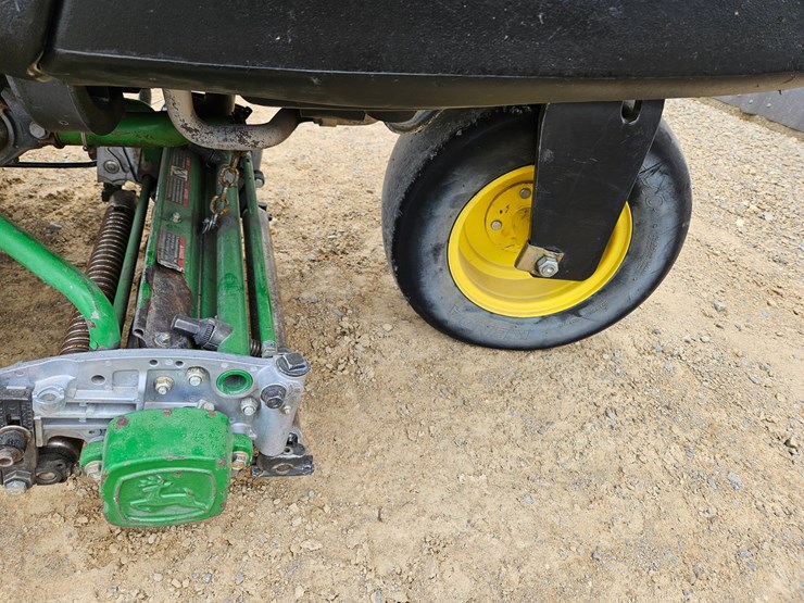 john-deere-2500e-image-15