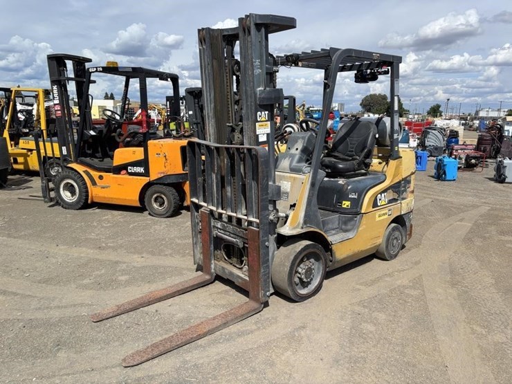 2017-caterpillar-2c6000-image-1