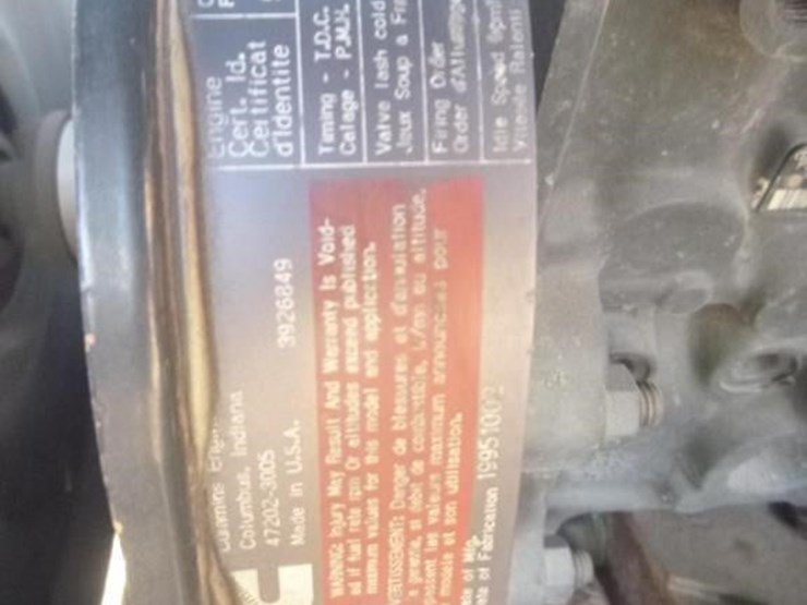 1996-freightliner-fl70-image-24