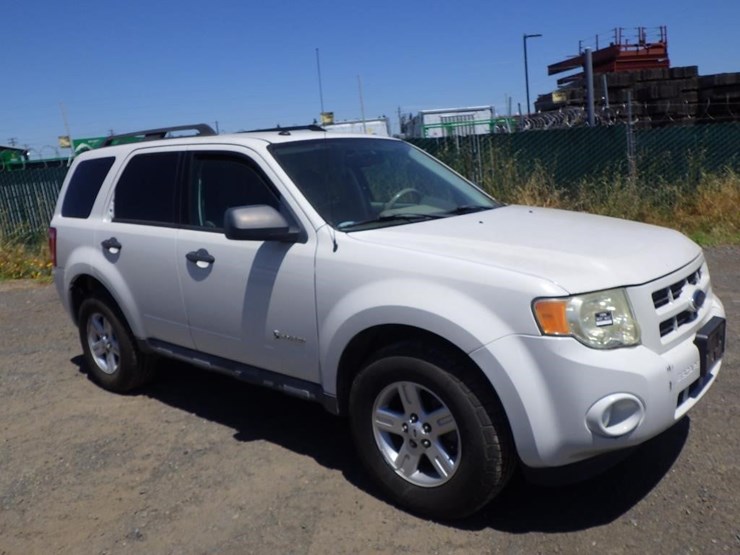 2009-ford-escape-image-2