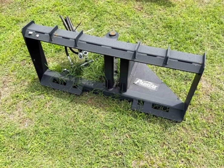 pabreak-skidsteer-hydraulic-tree-puller-image-4