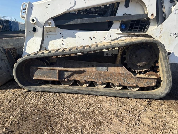 2018-bobcat-t770-image-16