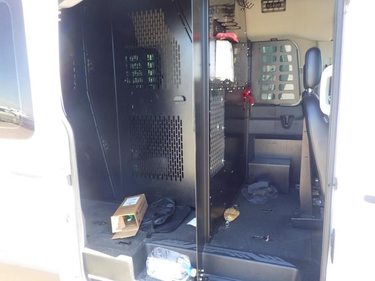 2020-ford-transit-image-7
