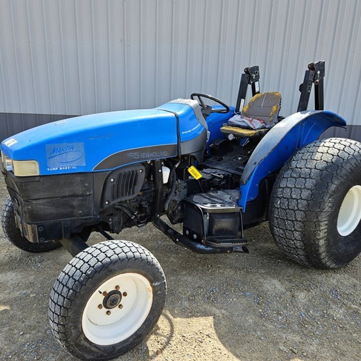 NEW HOLLAND TN65