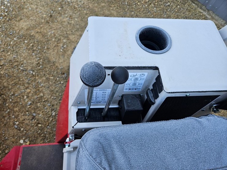 ventrac-4500z-image-28