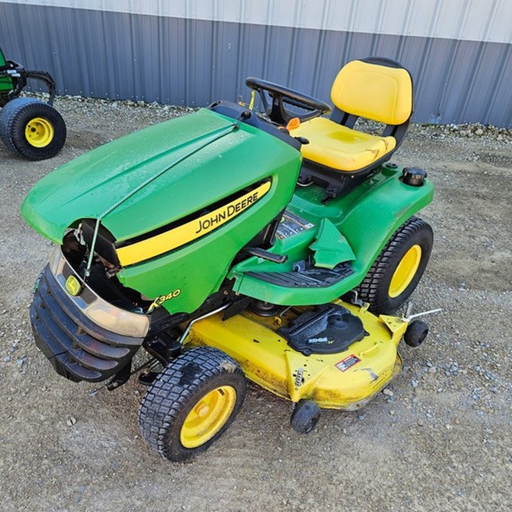 JOHN DEERE X340
