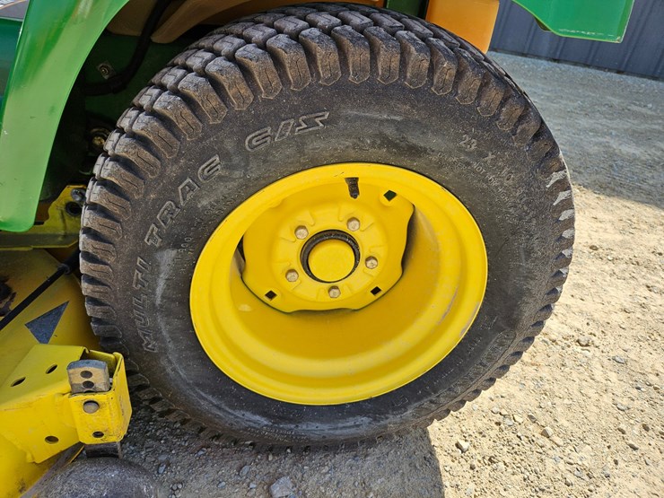 john-deere-325-image-16