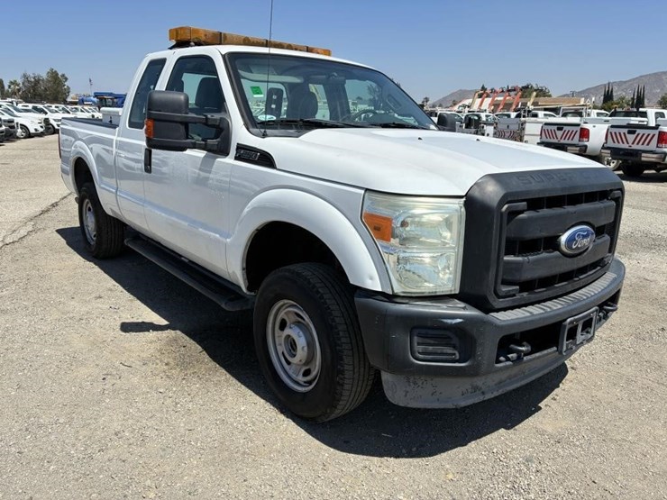 2011-ford-f250-sd-image-2