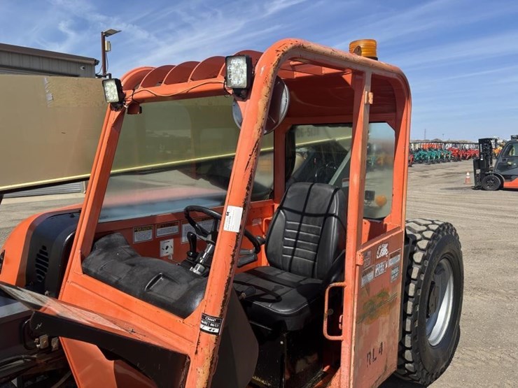 2005-jlg-g6-42a-image-23