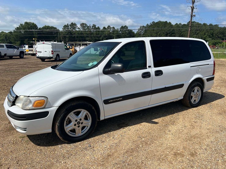2004-chevrolet-venture-image-1