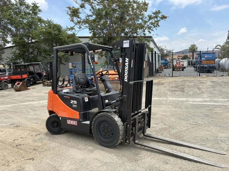 2008-doosan-g25p-5-image-2