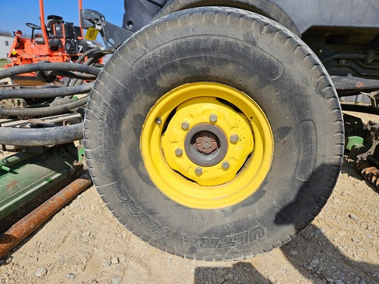 john-deere-3225c-image-13