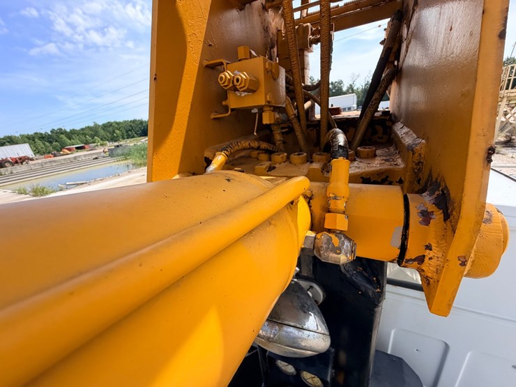 1986-caterpillar-3208-image-98