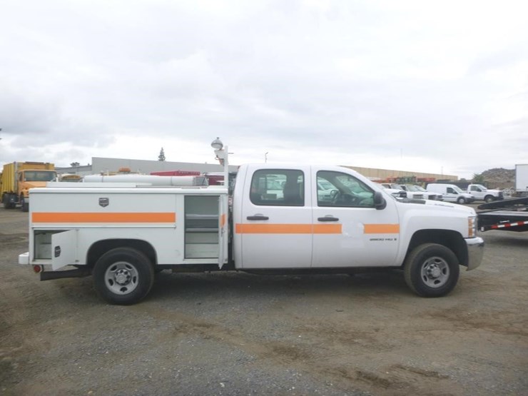 2009-chevrolet-2500-image-8