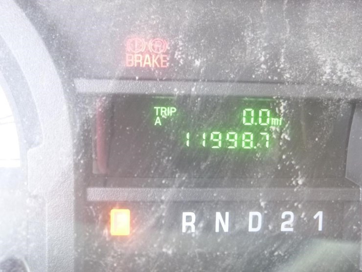 2011-ford-e350-image-26