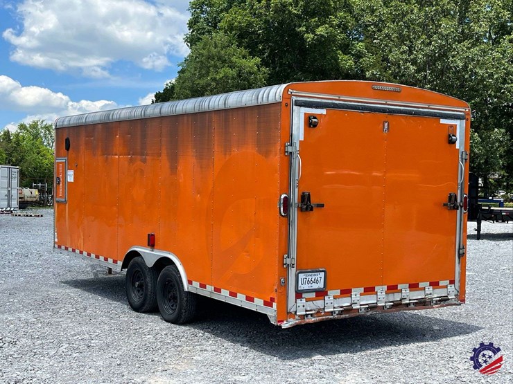 2016-sure-trac-t/a-enclosed-landscaping-tag-trailer-image-23