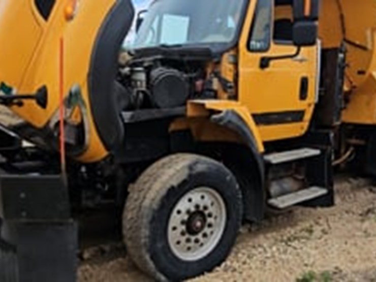 2008-international-workstar-7600-image-5