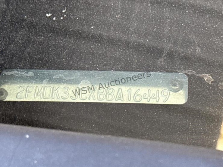 2011-ford-edge-sel-image-14