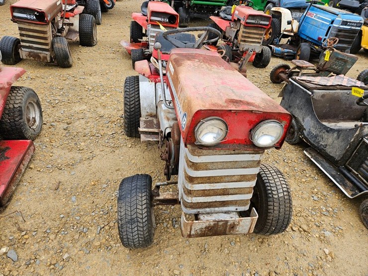 massey-ferguson-12-image-8