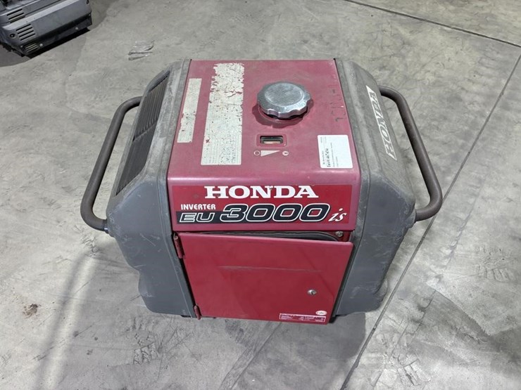 honda-eu3000is-image-8