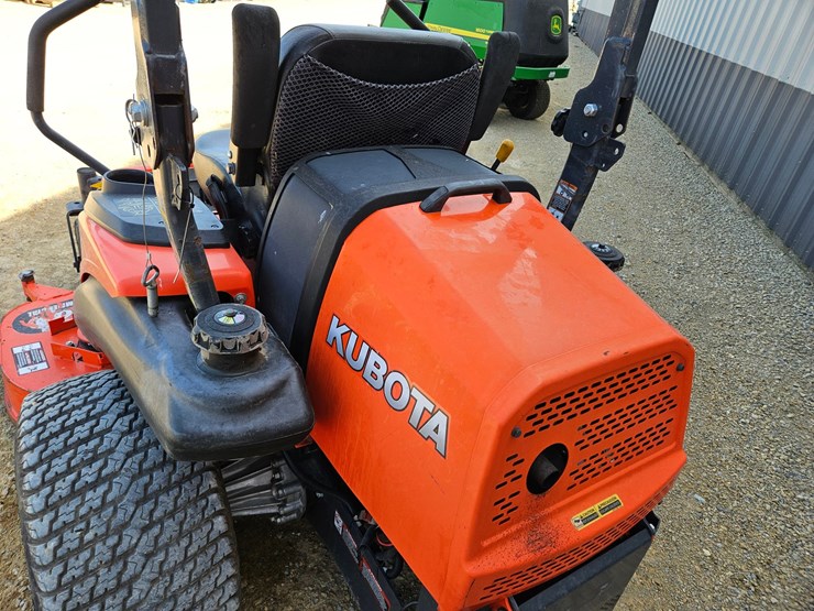 kubota-zd326s-image-15