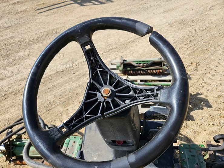 john-deere-3225c-image-25