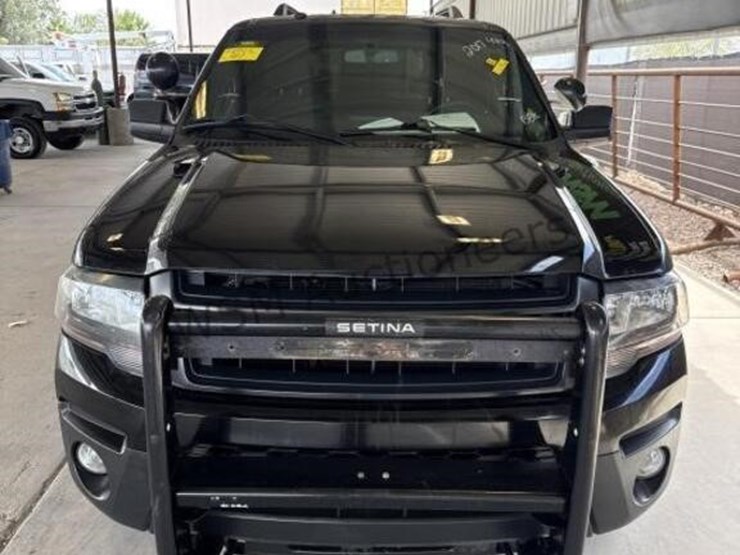 2017-ford-expedition-image-3