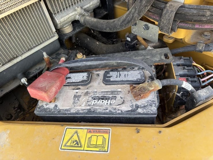 2015-caterpillar-308e2-cr-image-48