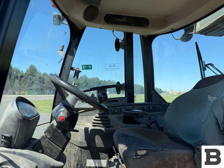 2018-jcb-409-image-44