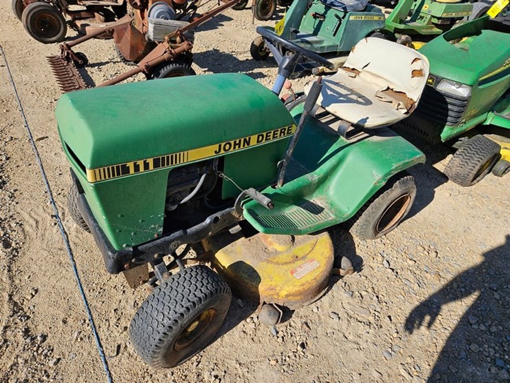john-deere-111-image-1