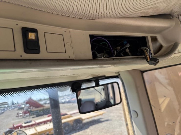 john-deere-6420-image-45