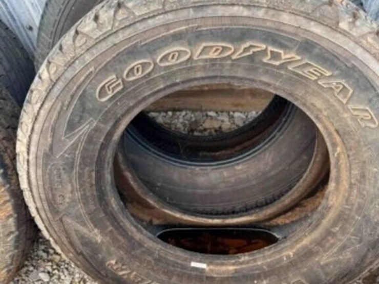 4---tires-,-see-description-image-4