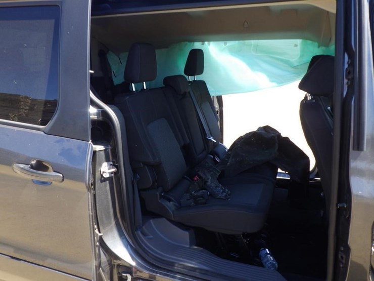2023-ford-transit-connect-image-8