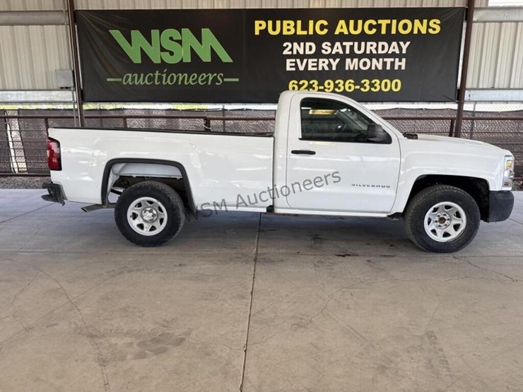 2018-chevrolet-silverado-1500-image-1