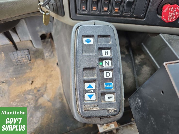 2008-international-workstar-7600-image-25