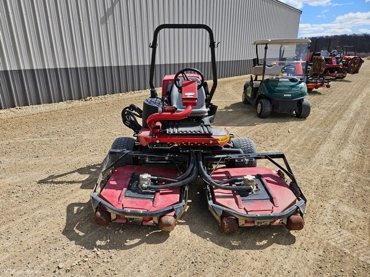 2011-toro-groundsmaster-3500d-image-27