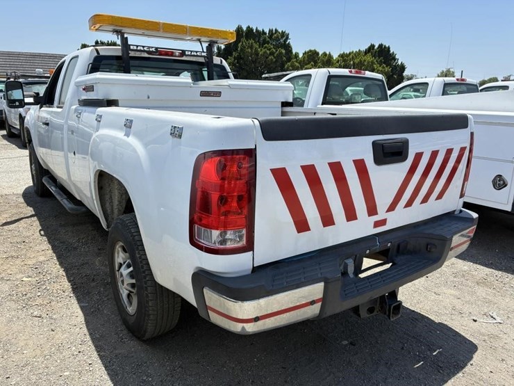 2012-gmc-2500hd-image-4