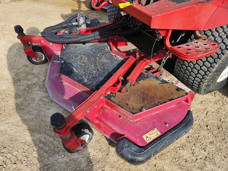 #5037-•-toro-ground-master-4000d-4x4-wide-area-mower-image-9